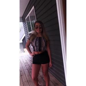 Meet your Posher, Abby